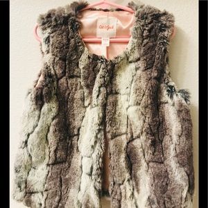 Cat & Jack Faux Fur Girls Vest.
